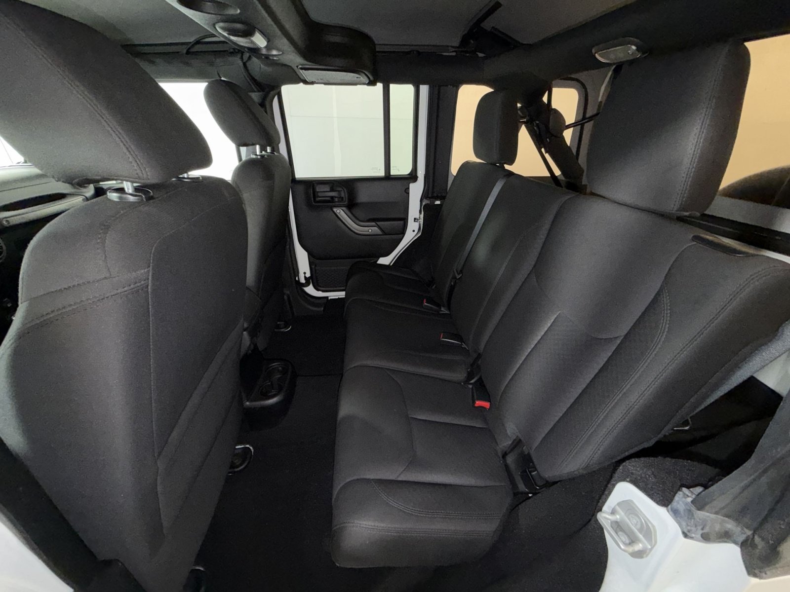Used 2016 Jeep Wrangler Unlimited Sport w/ Quick Order Package 24S AWD/4WD image 23