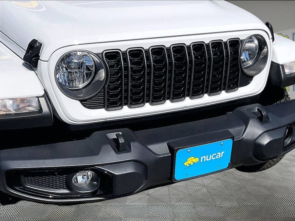 Used 2025 Jeep Gladiator Sport AWD/4WD image 33