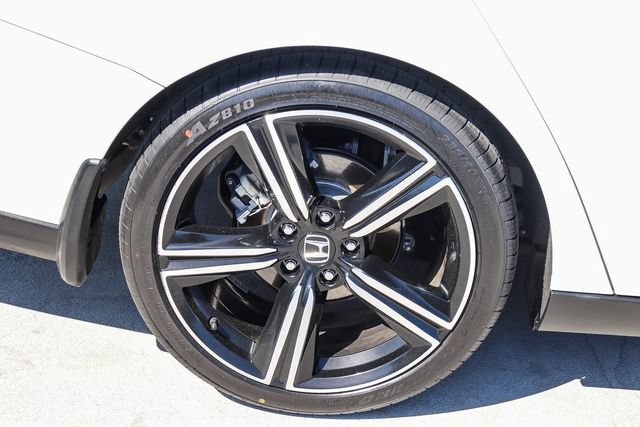 Used 2024 Honda Accord Sport image 9