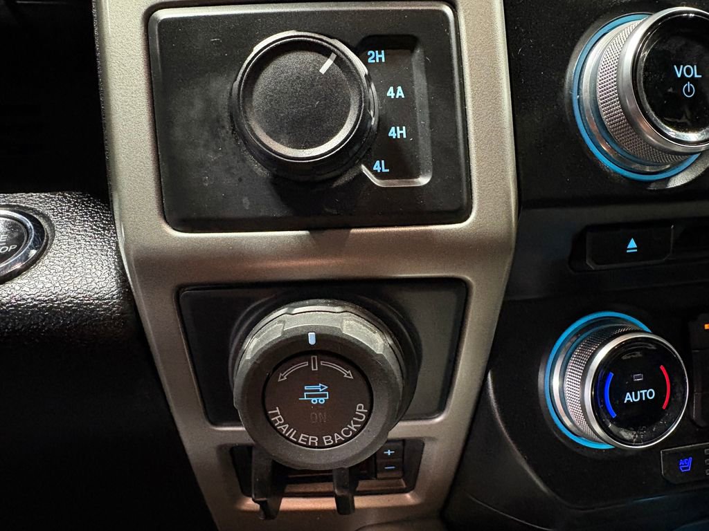 Used 2017 Ford F150 Lariat w/ Equipment Group 501A Mid image 20