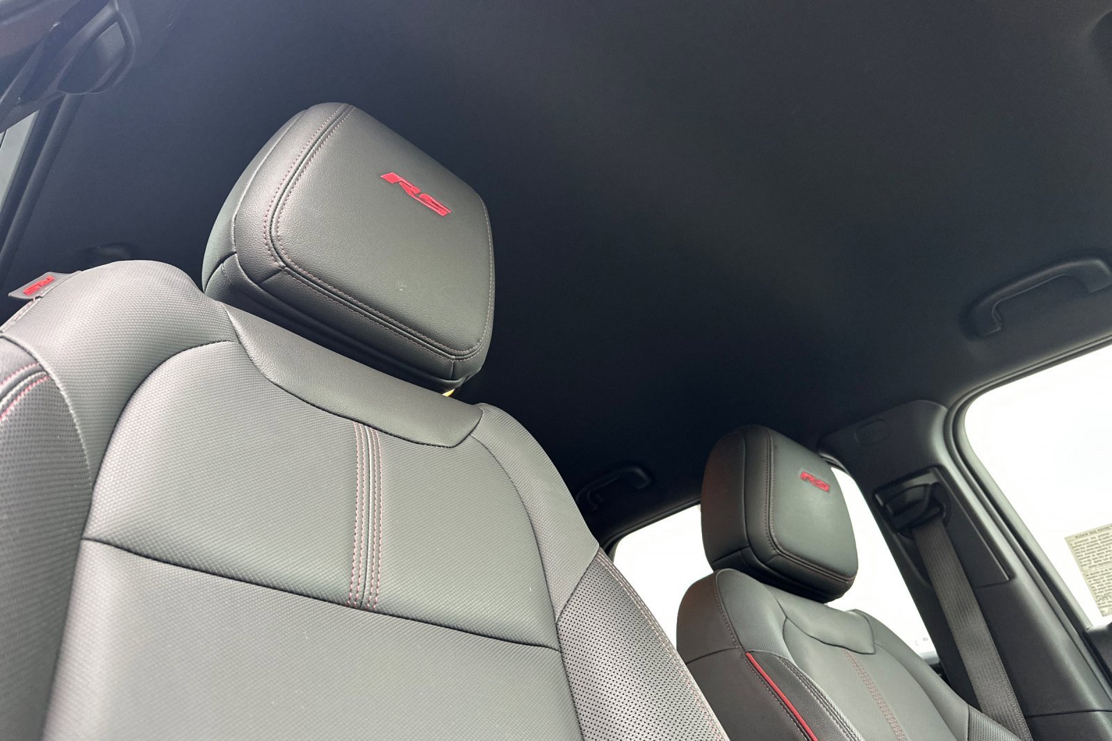 Used 2025 Chevrolet TrailBlazer RS w/ Driver Confidence Package image 17