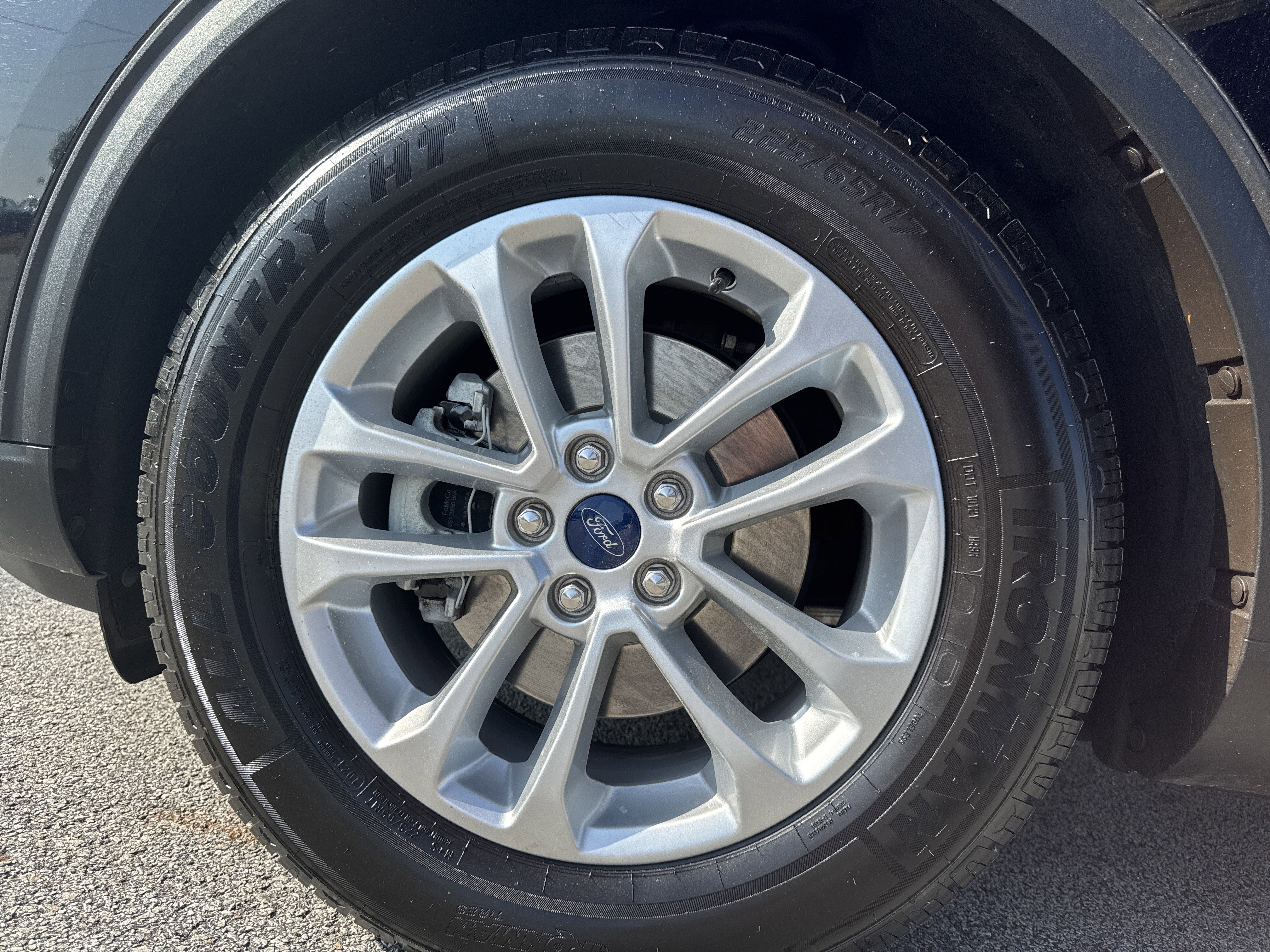 Used 2022 Ford Escape SE image 17