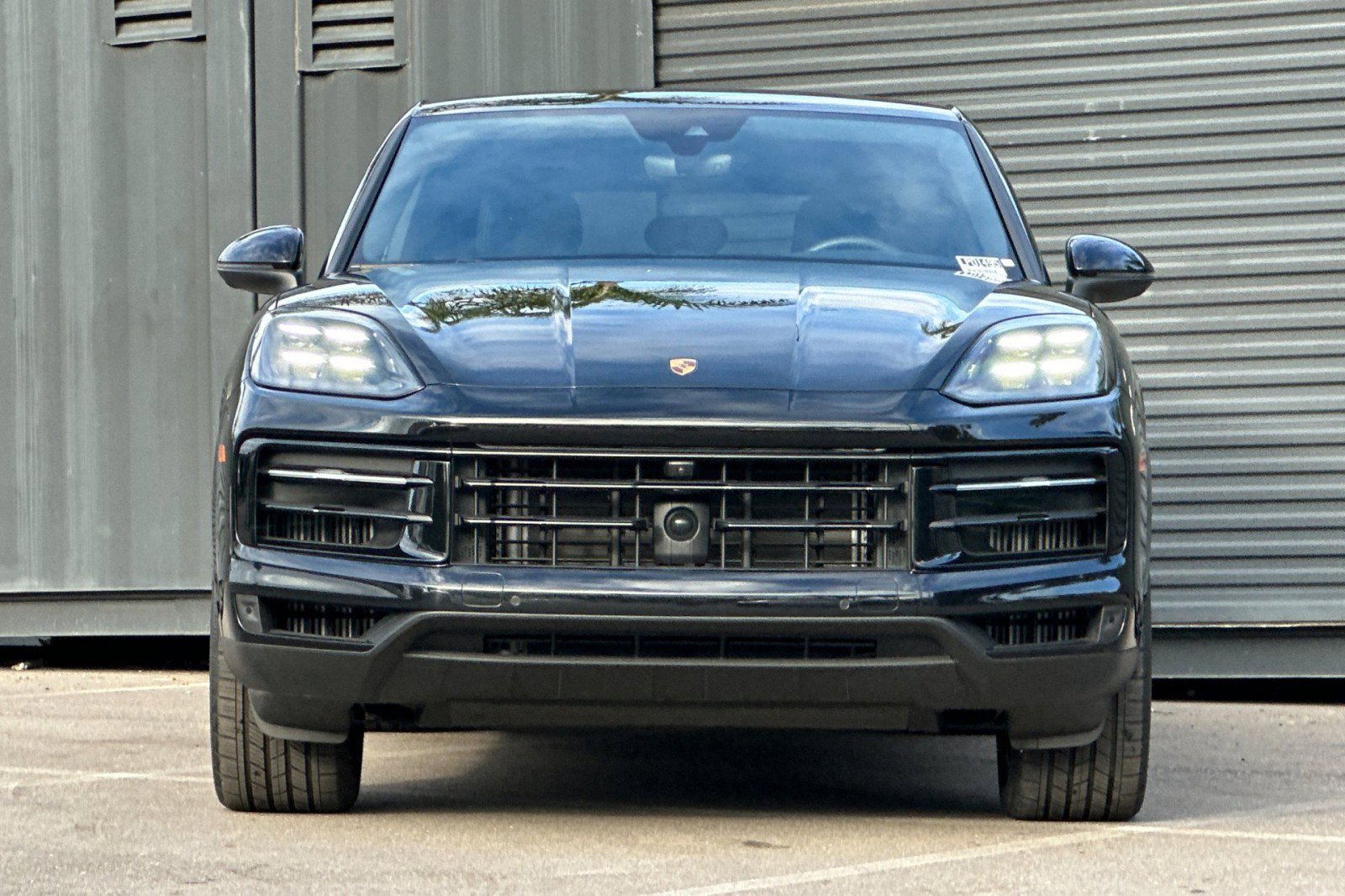 Used 2025 Porsche Cayenne image 11