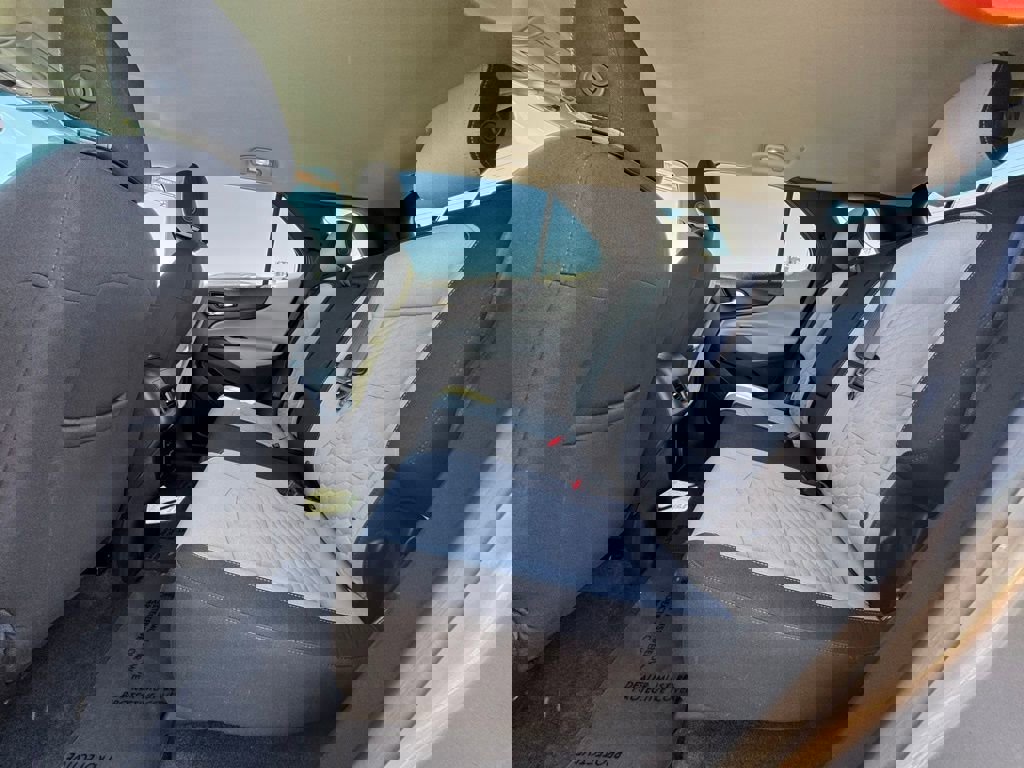 Used 2018 Chevrolet Equinox LT image 33