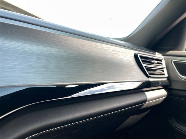 Used 2024 Volkswagen Atlas Cross Sport SE image 19
