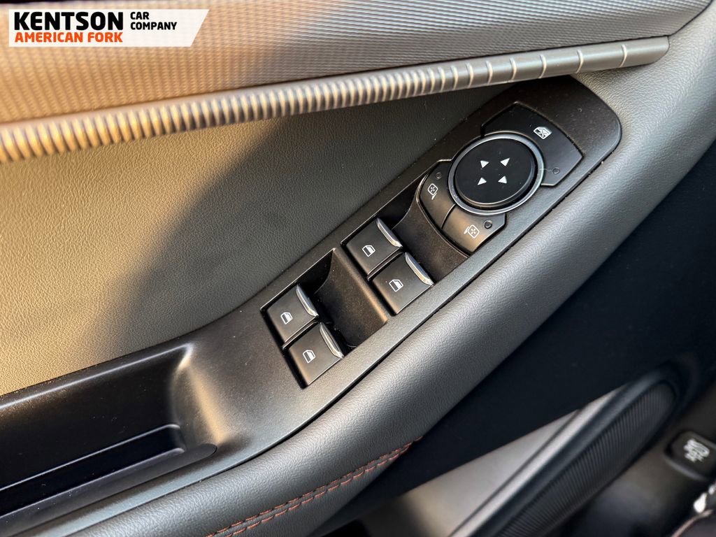 Used 2025 Ford Explorer Active image 22