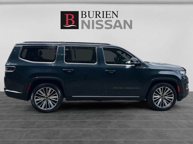 Used 2023 Jeep Grand Wagoneer Series III AWD/4WD image 6