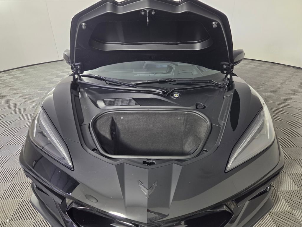 Used 2026 Chevrolet Corvette Stingray Preferred Cpe w/ Z51 Performance Package RWD image 30