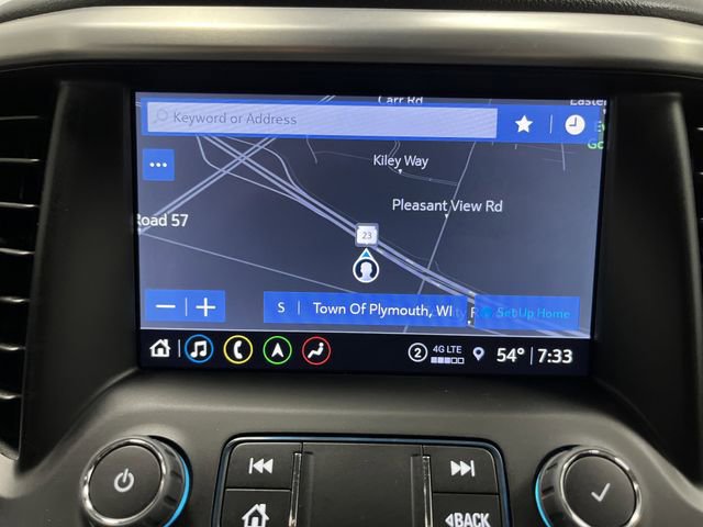 Used 2023 GMC Acadia SLE image 9