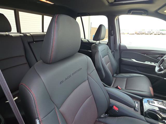 Used 2022 Honda Ridgeline Black Edition image 17