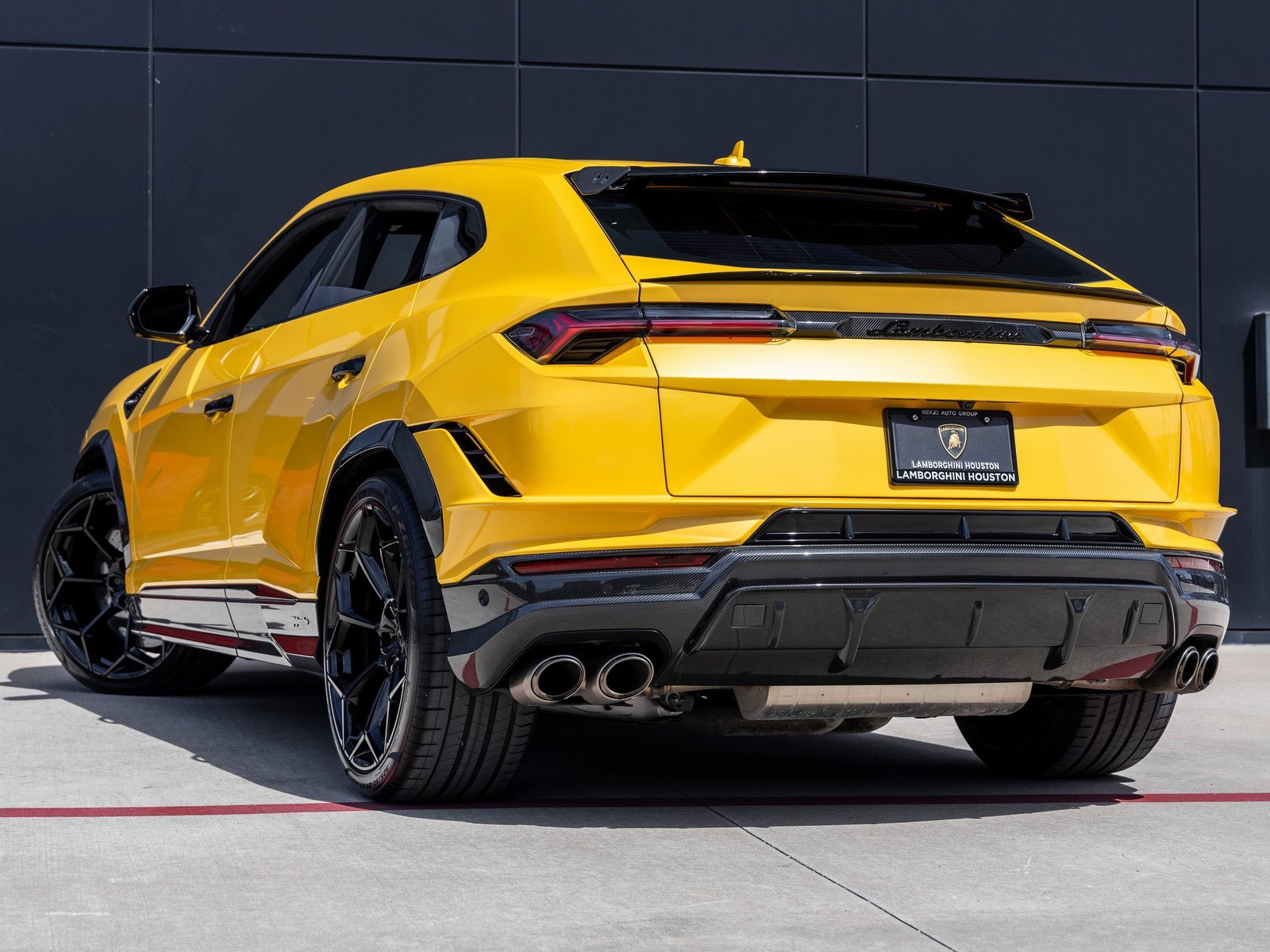 Used 2024 Lamborghini Urus Performante image 6