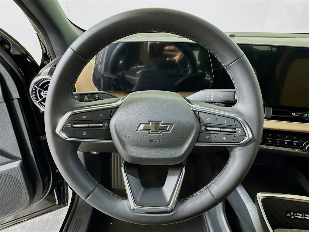 New 2026 Chevrolet Equinox ACTIV w/ Convenience Package III image 6