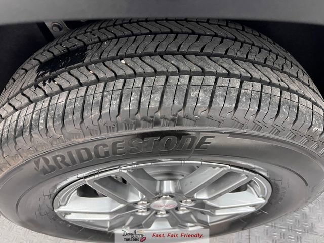 Used 2025 GMC Acadia Elevation image 16