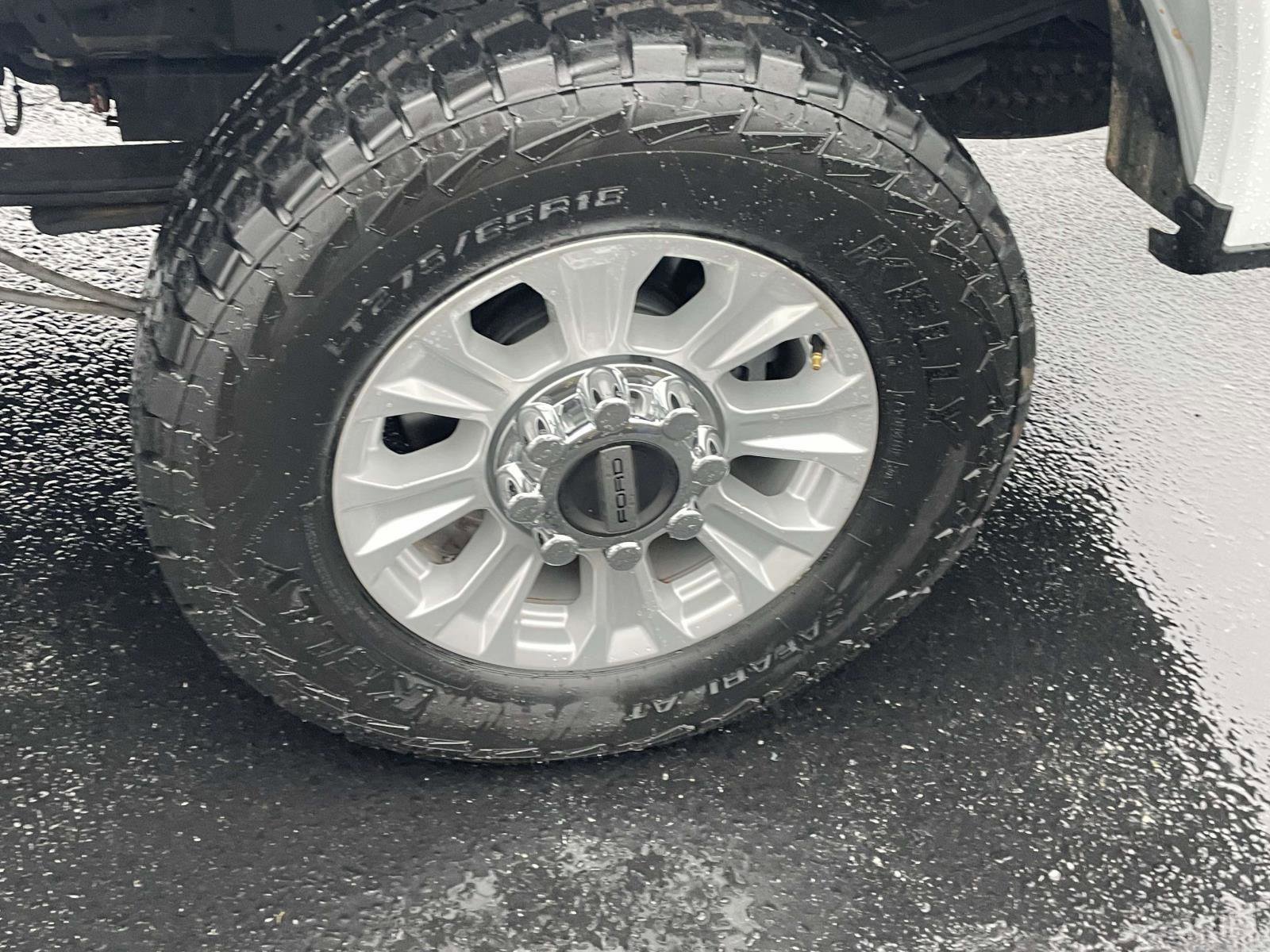 Used 2020 Ford F250 XL w/ STX Appearance Package image 13