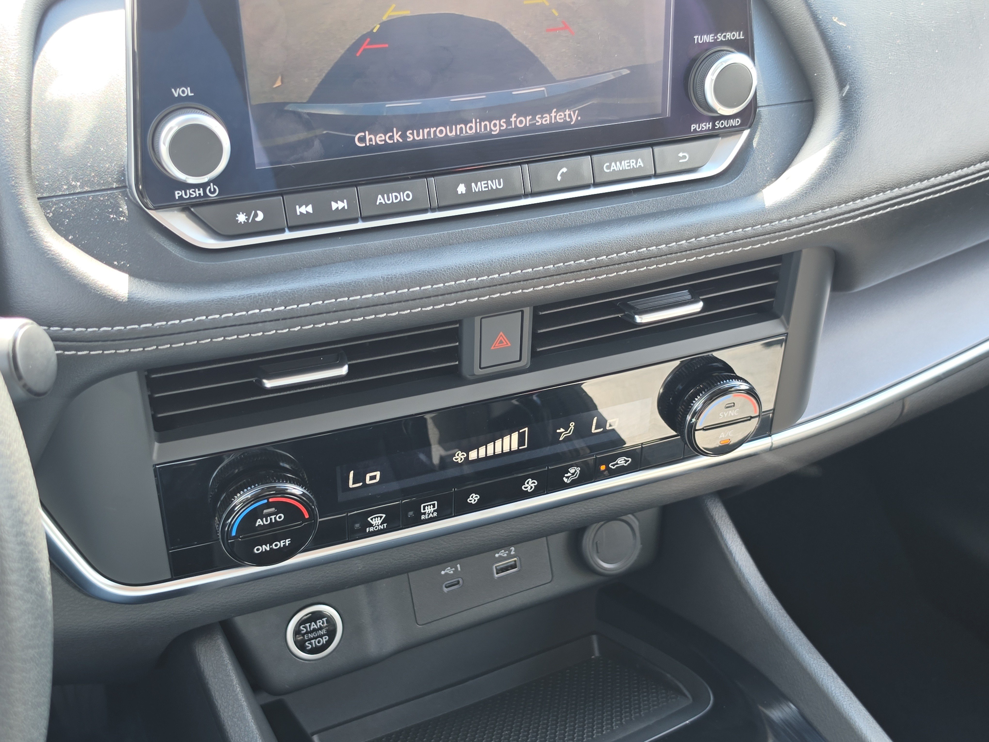 Used 2023 Nissan Rogue SV FWD image 18