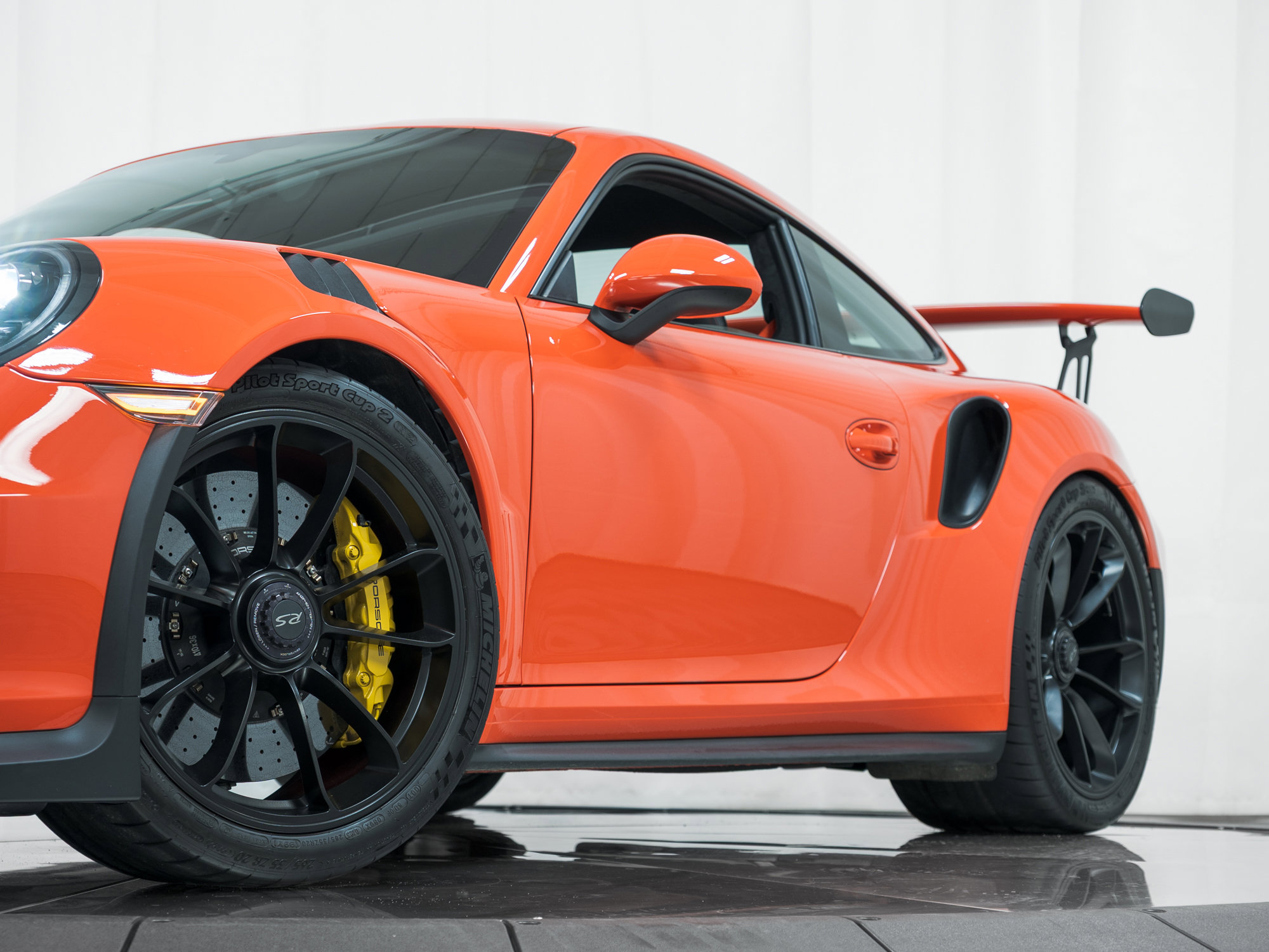 Certified 2016 Porsche 911 GT3 RS image 34