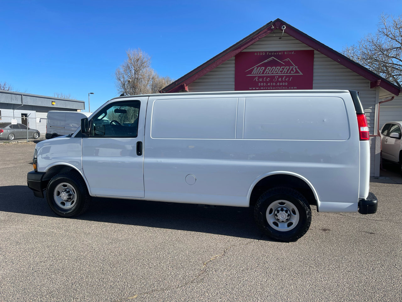 Used 2019 Chevrolet Express 2500 w/ Driver Convenience Package image 6