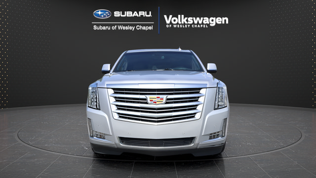 Used 2020 Cadillac Escalade Platinum AWD/4WD image 3