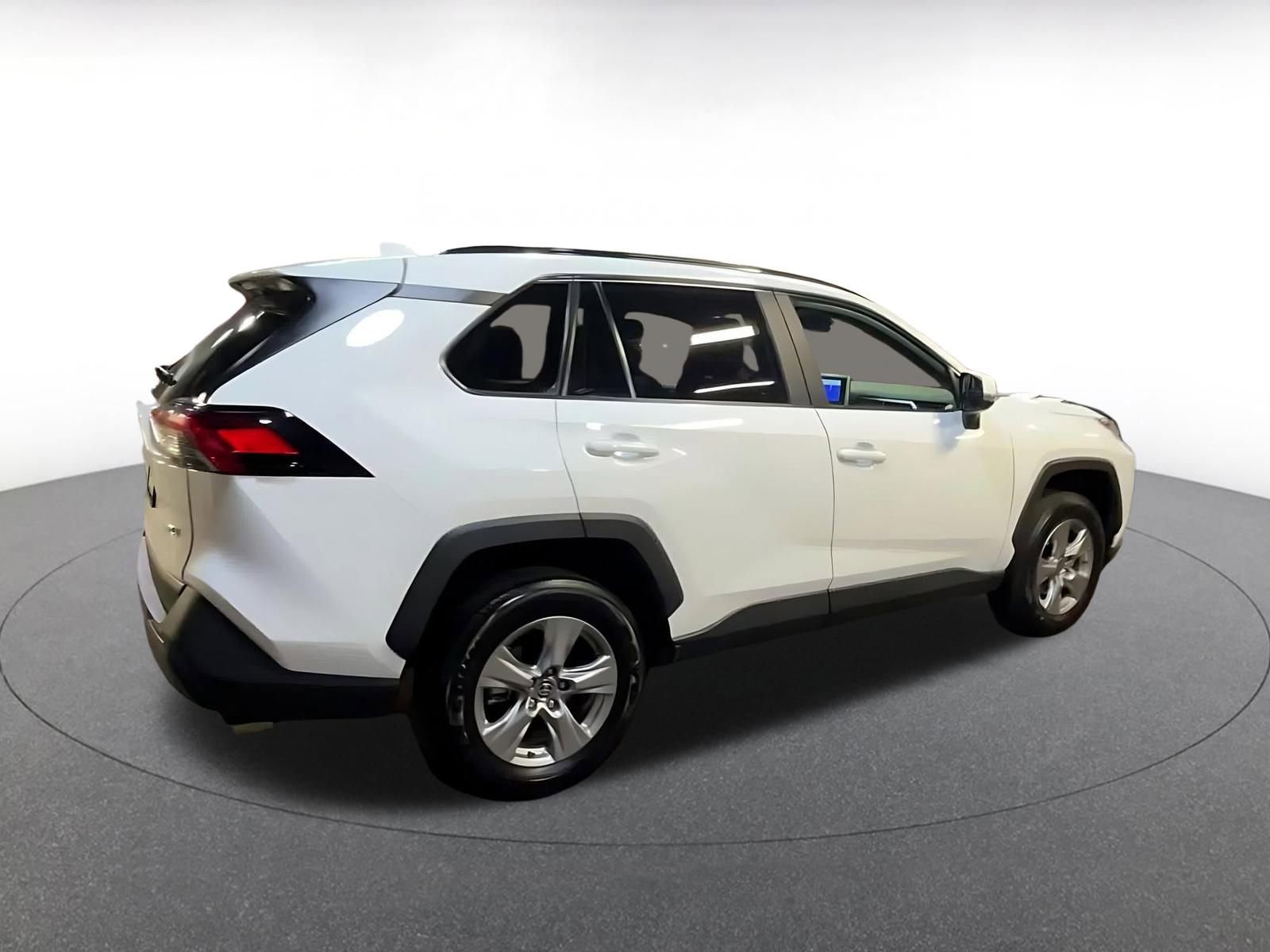 Used 2025 Toyota RAV4 XLE image 15