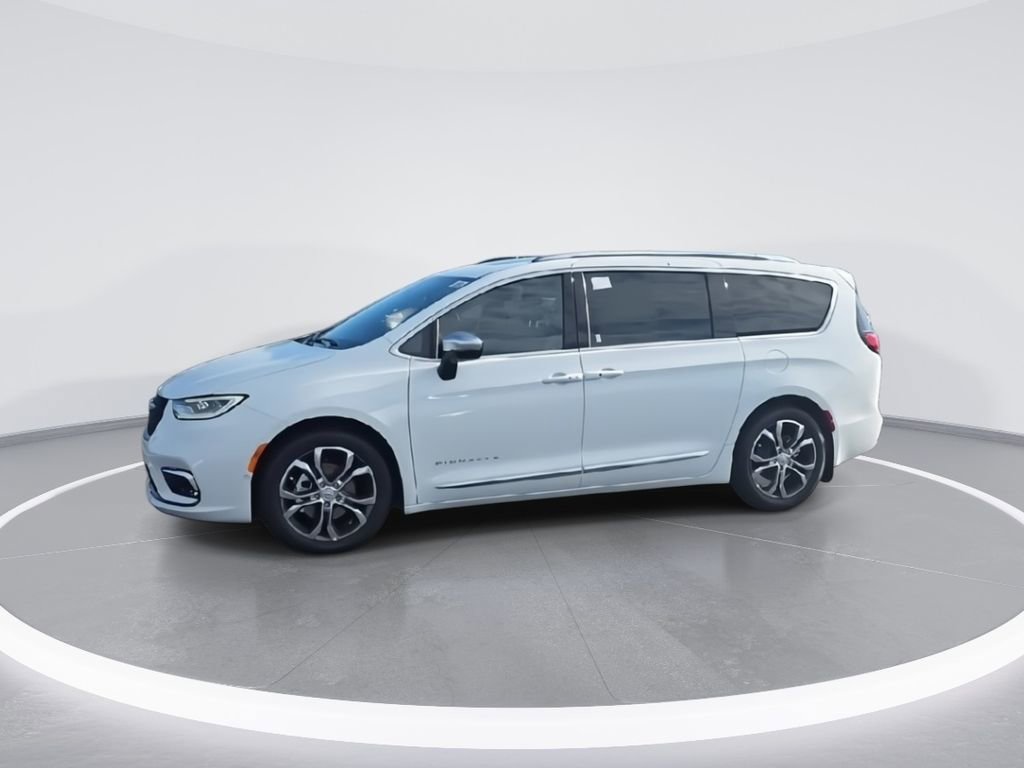 New 2026 Chrysler Pacifica Pinnacle image 5