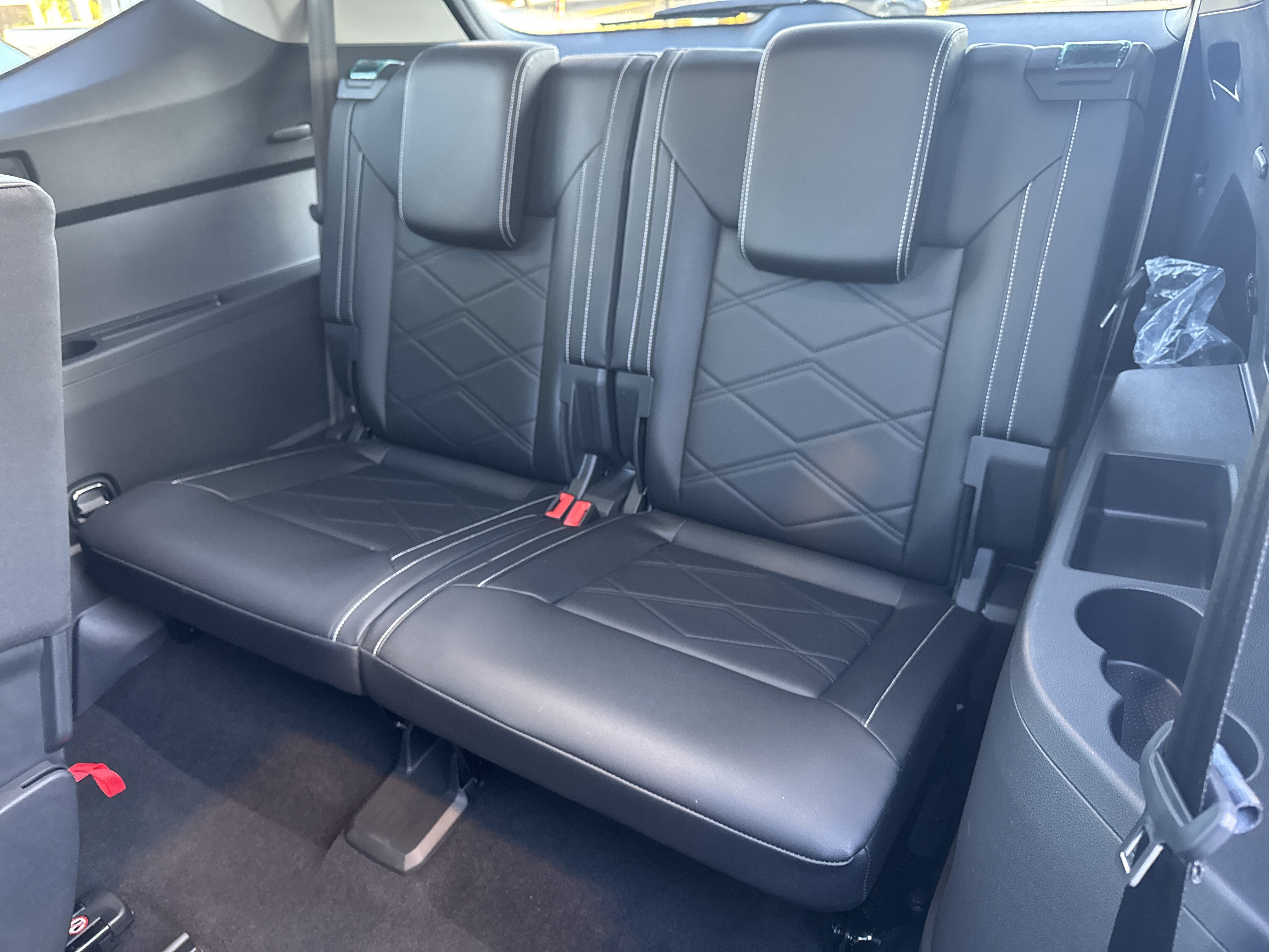 Used 2026 Volkswagen Atlas SE FWD image 32