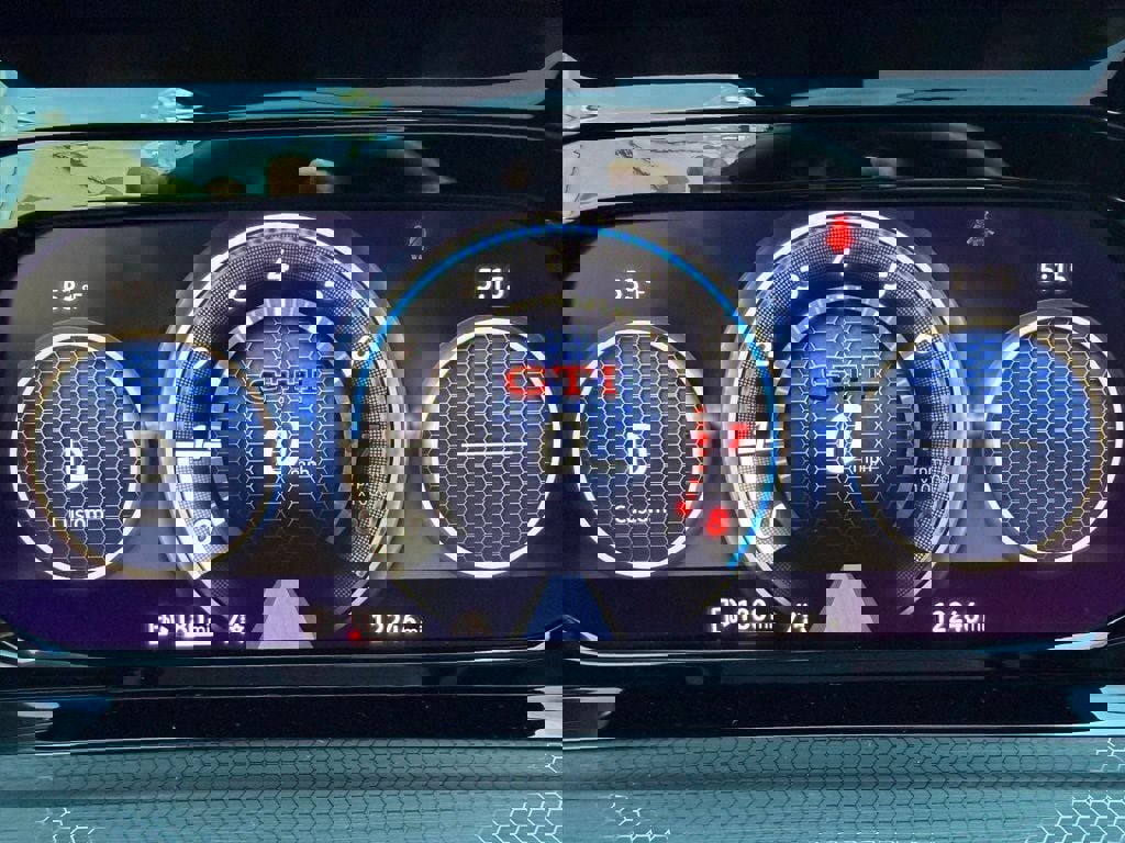 Used 2024 Volkswagen GTI Autobahn image 15