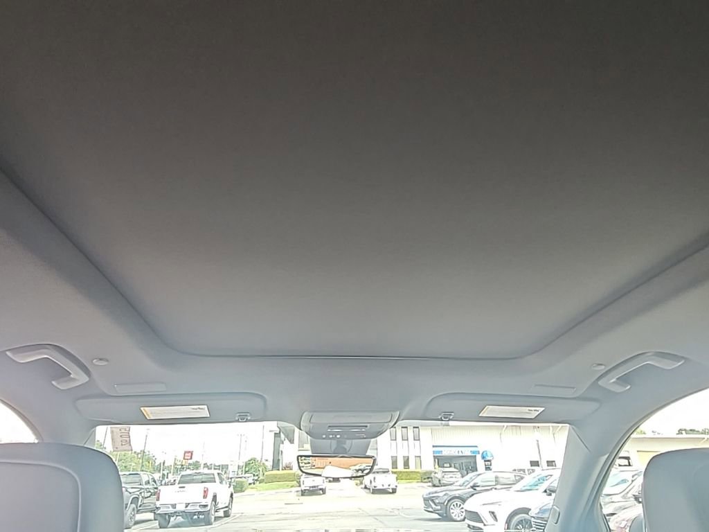 New 2026 GMC Acadia AT4 w/ Super Cruise Package image 17