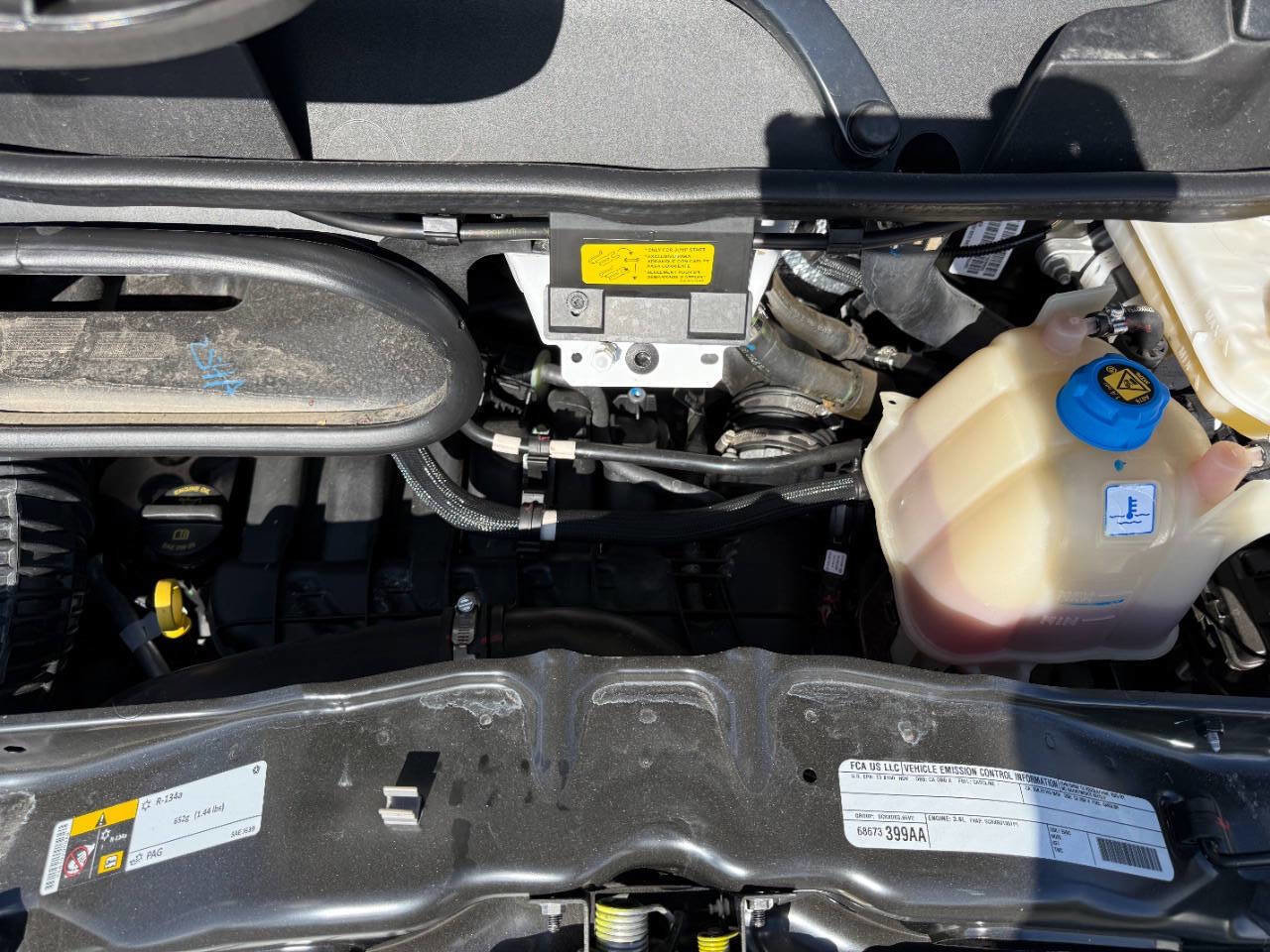 Used 2025 RAM ProMaster 2500 w/ Convenience Group FWD image 10