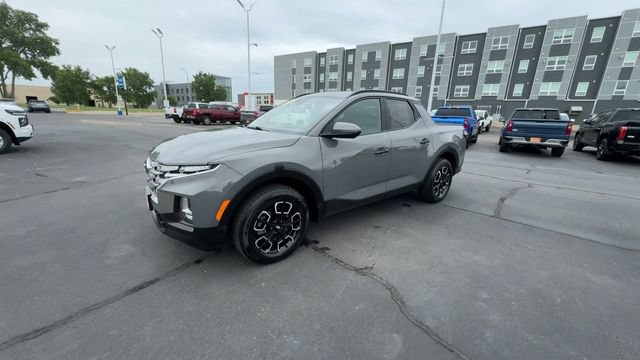 Used 2022 Hyundai Santa Cruz SEL w/ Activity Package FWD image 4