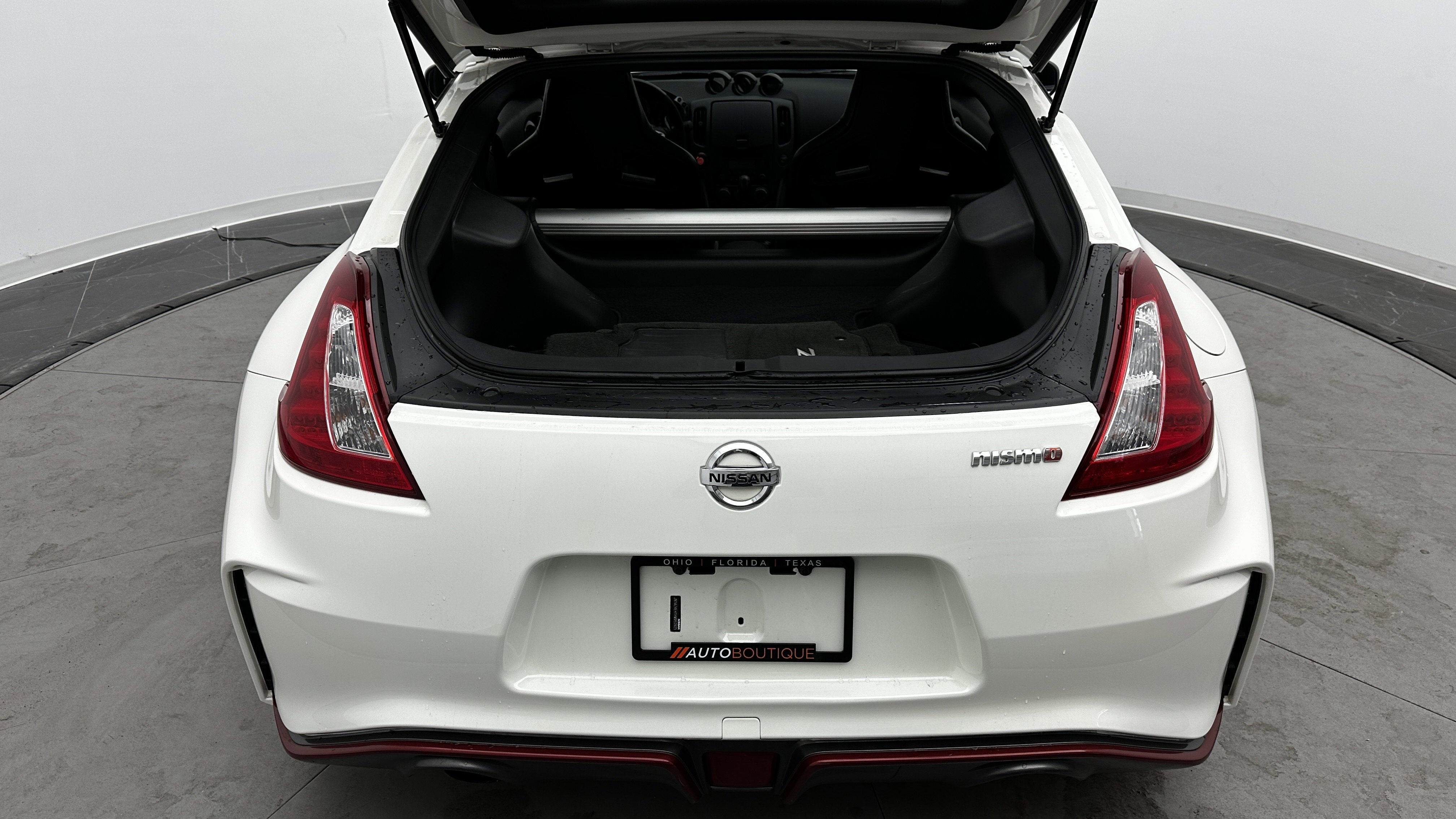 Used 2017 Nissan 370Z NISMO image 26