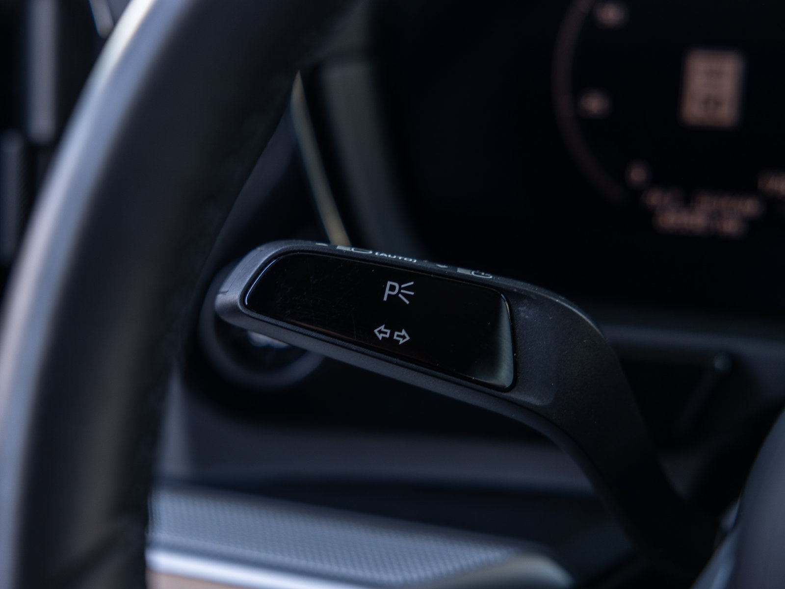 Certified 2025 Porsche Cayenne E-Hybrid Coupe AWD/4WD image 49