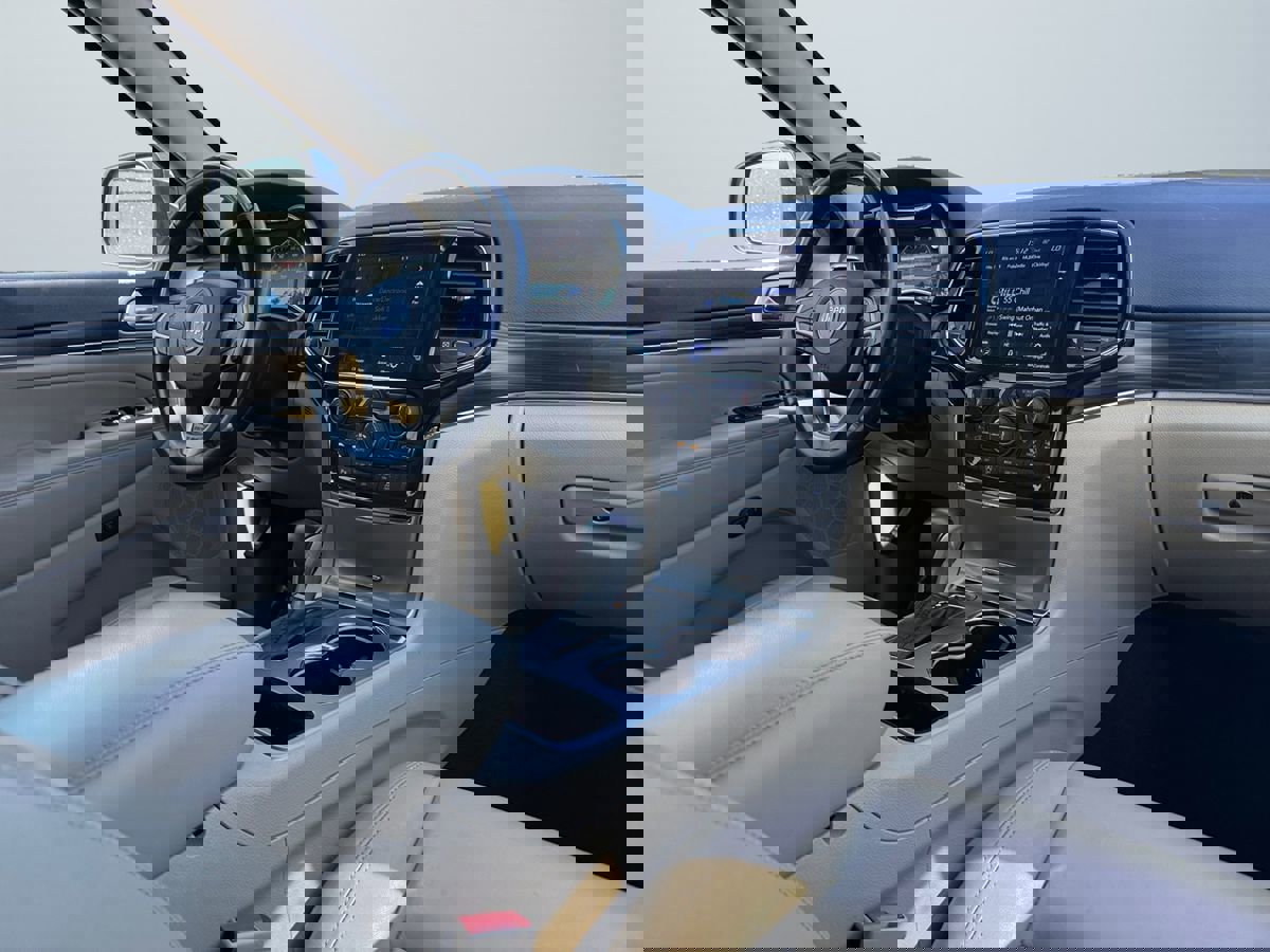 Used 2022 Jeep Grand Cherokee Limited image 15