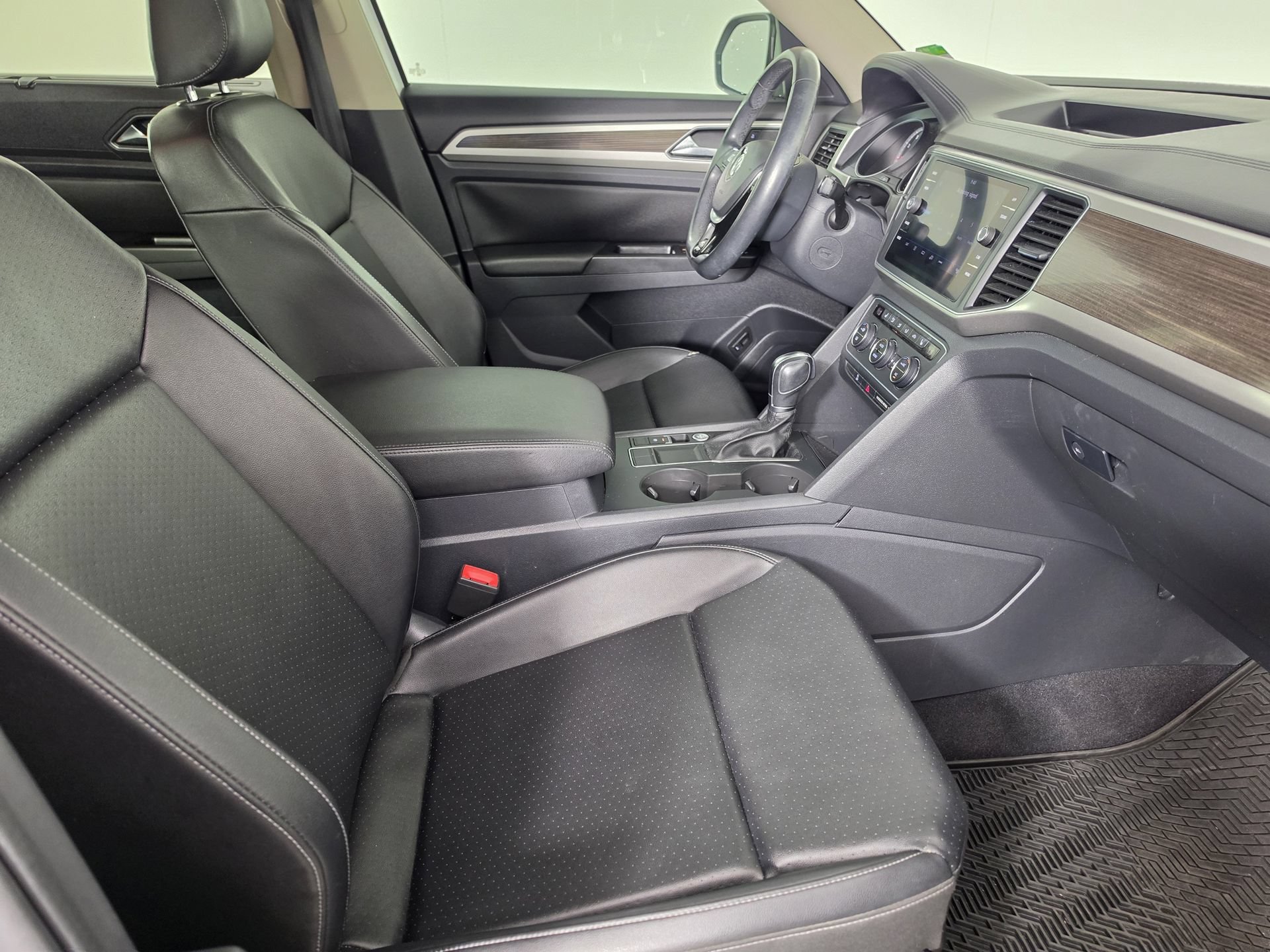 Used 2019 Volkswagen Atlas SE FWD image 42