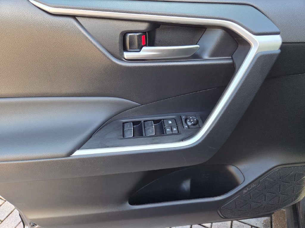 Certified 2024 Toyota RAV4 XLE Premium FWD image 27