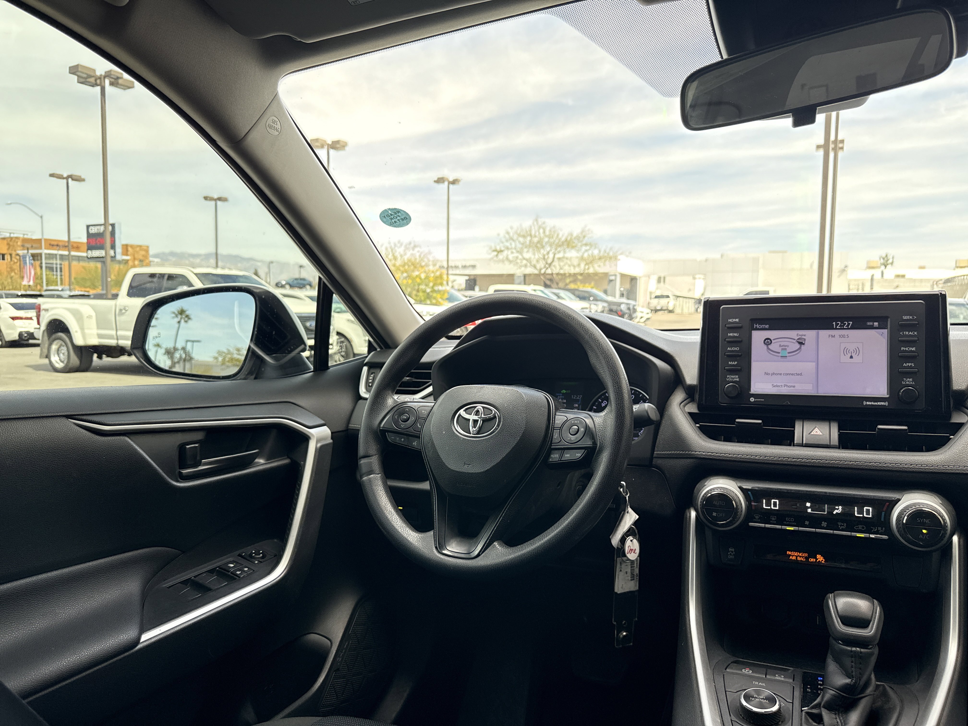 Used 2020 Toyota RAV4 LE image 18