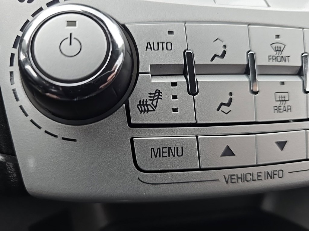 Used 2016 Chevrolet Equinox LT w/ Convenience Package image 10