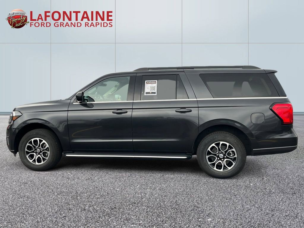 Certified 2023 Ford Expedition Max XLT image 4