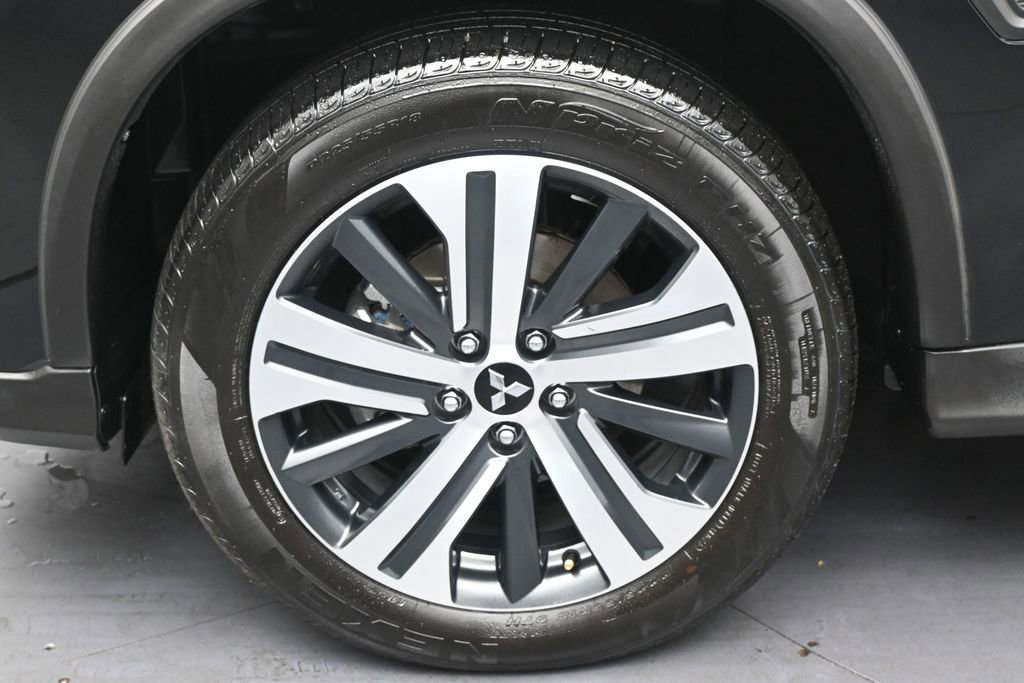 Used 2025 Mitsubishi Outlander Sport ES AWD/4WD image 34