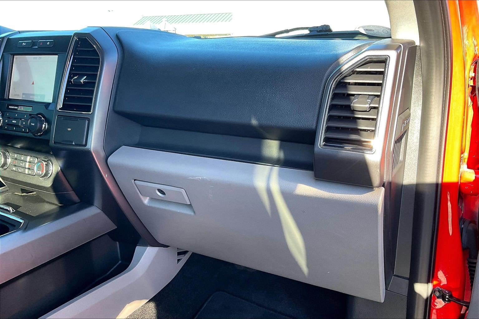 Used 2020 Ford F150 XLT w/ Equipment Group 302A Luxury image 15