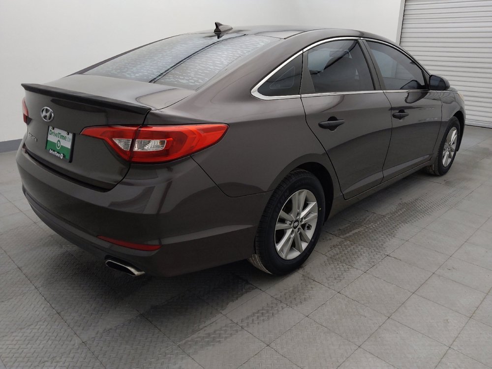 Used 2015 Hyundai Sonata SE image 9
