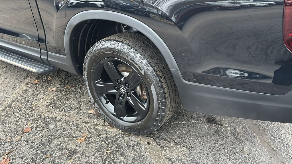 Certified 2023 Honda Ridgeline Black Edition image 9