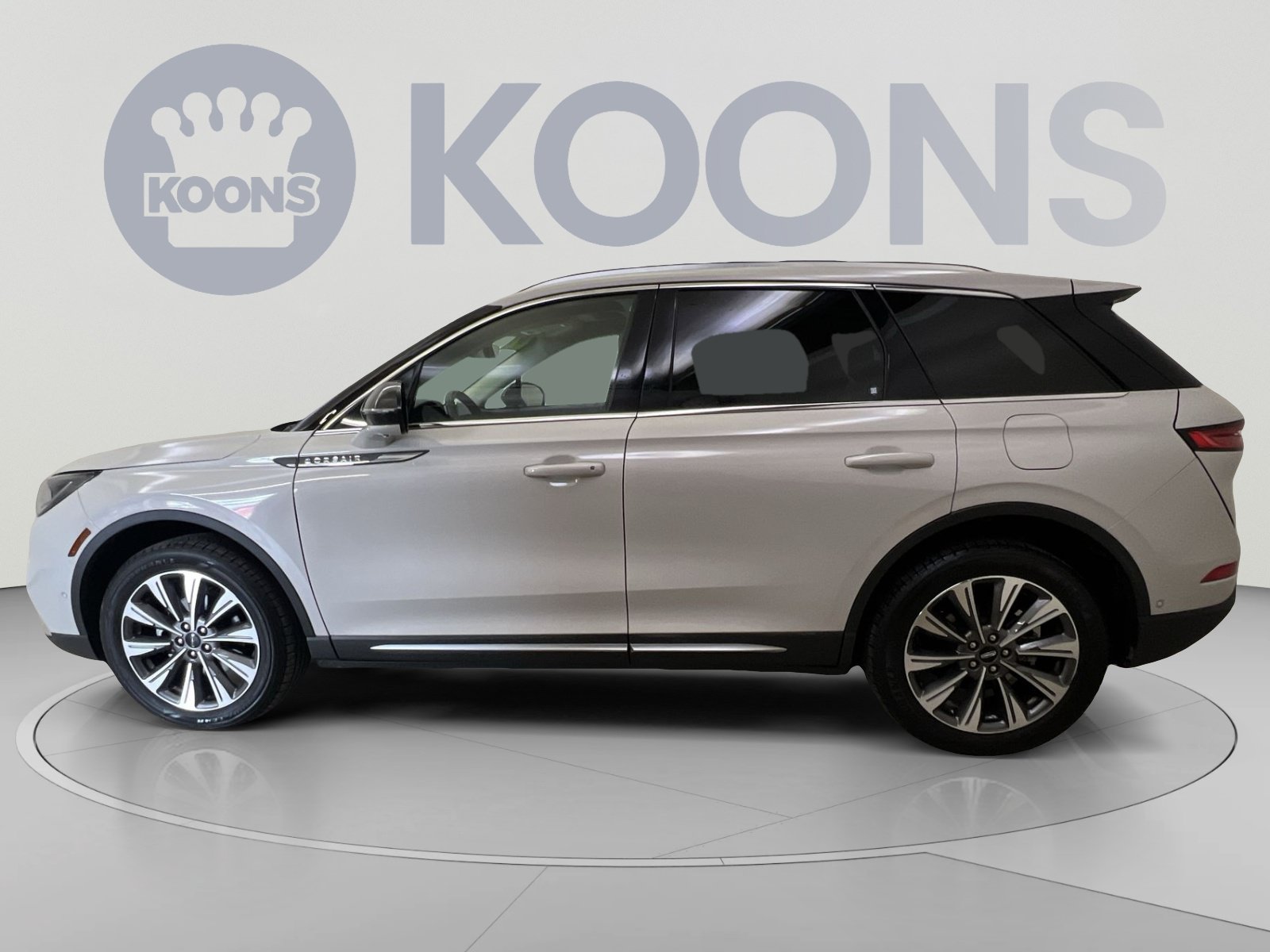 Used 2022 Lincoln Corsair Reserve w/ Equipment Group 201A AWD/4WD image 5