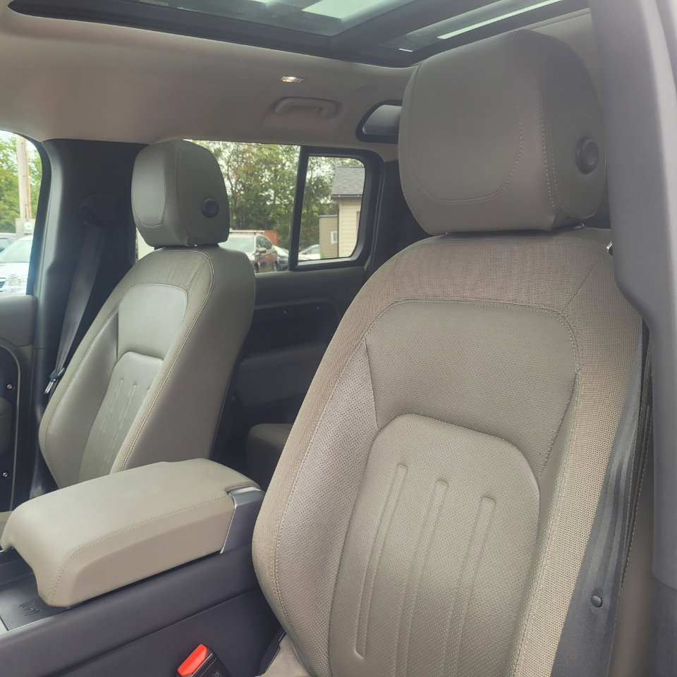 Used 2020 Land Rover Defender 110 S image 12