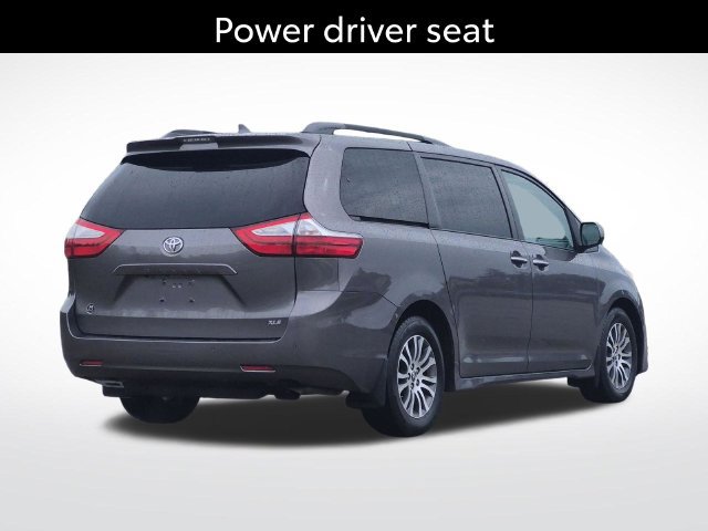 Certified 2018 Toyota Sienna XLE w/ XLE Navigation Package FWD image 7
