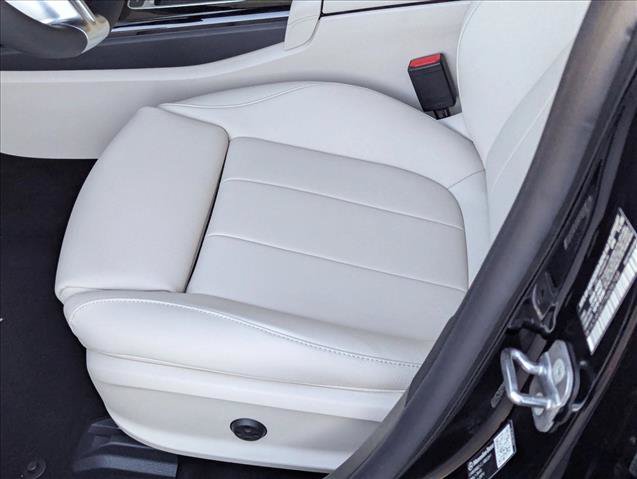 Used 2026 Mercedes-Benz CLA 250 image 4
