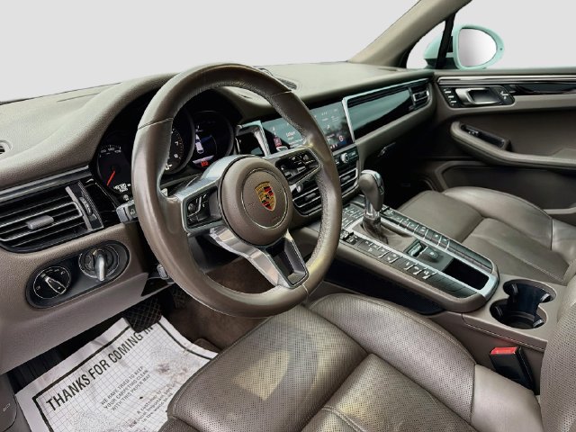 Used 2021 Porsche Macan AWD/4WD image 25