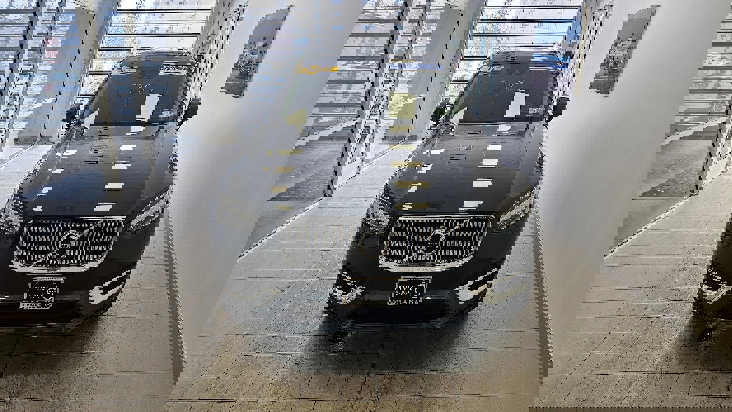 Certified 2022 Volvo XC90 T8 Inscription Expression w/ Advanced Package image 2