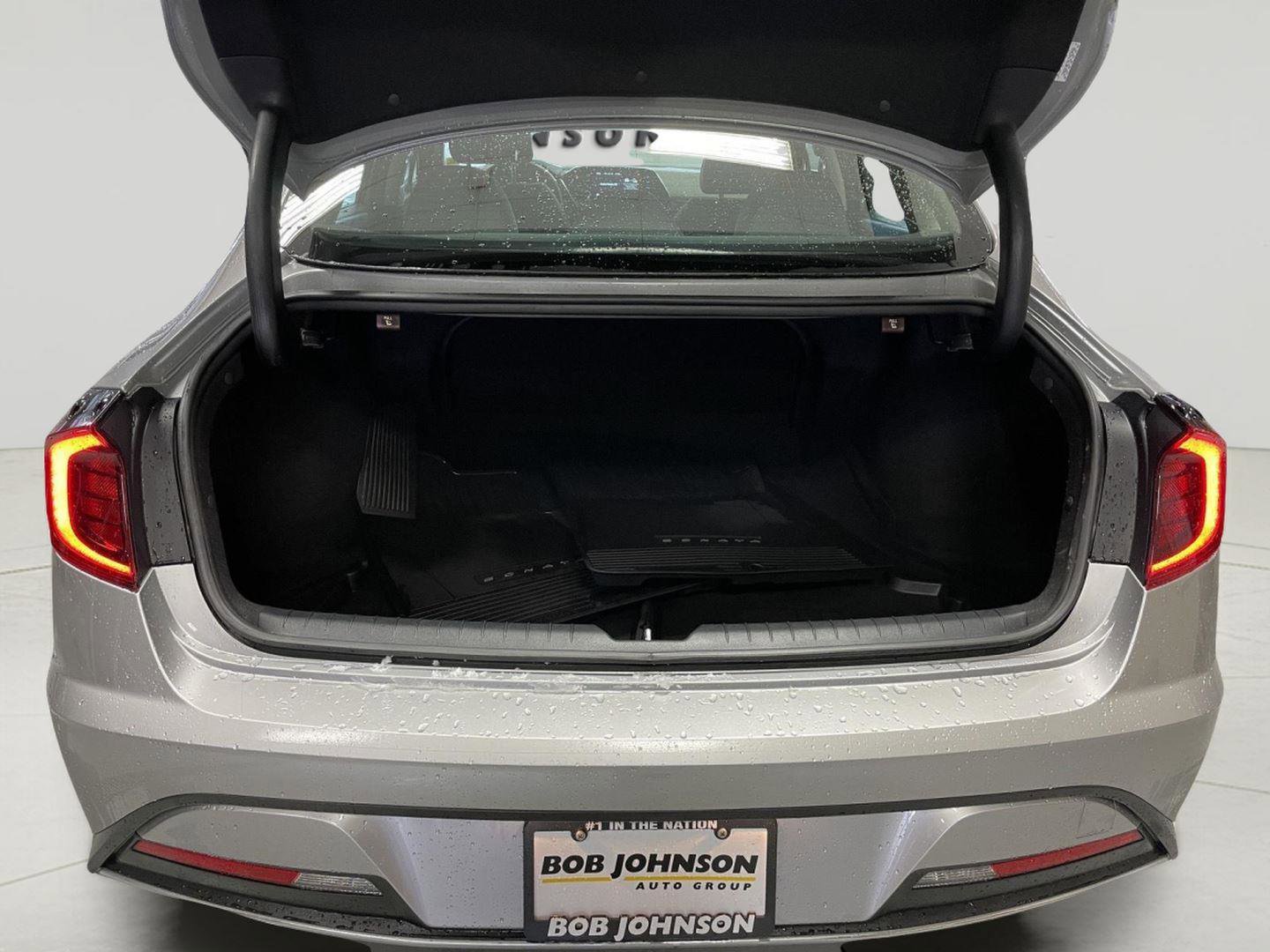 Used 2020 Hyundai Sonata Blue w/ Winter Weather Package image 10