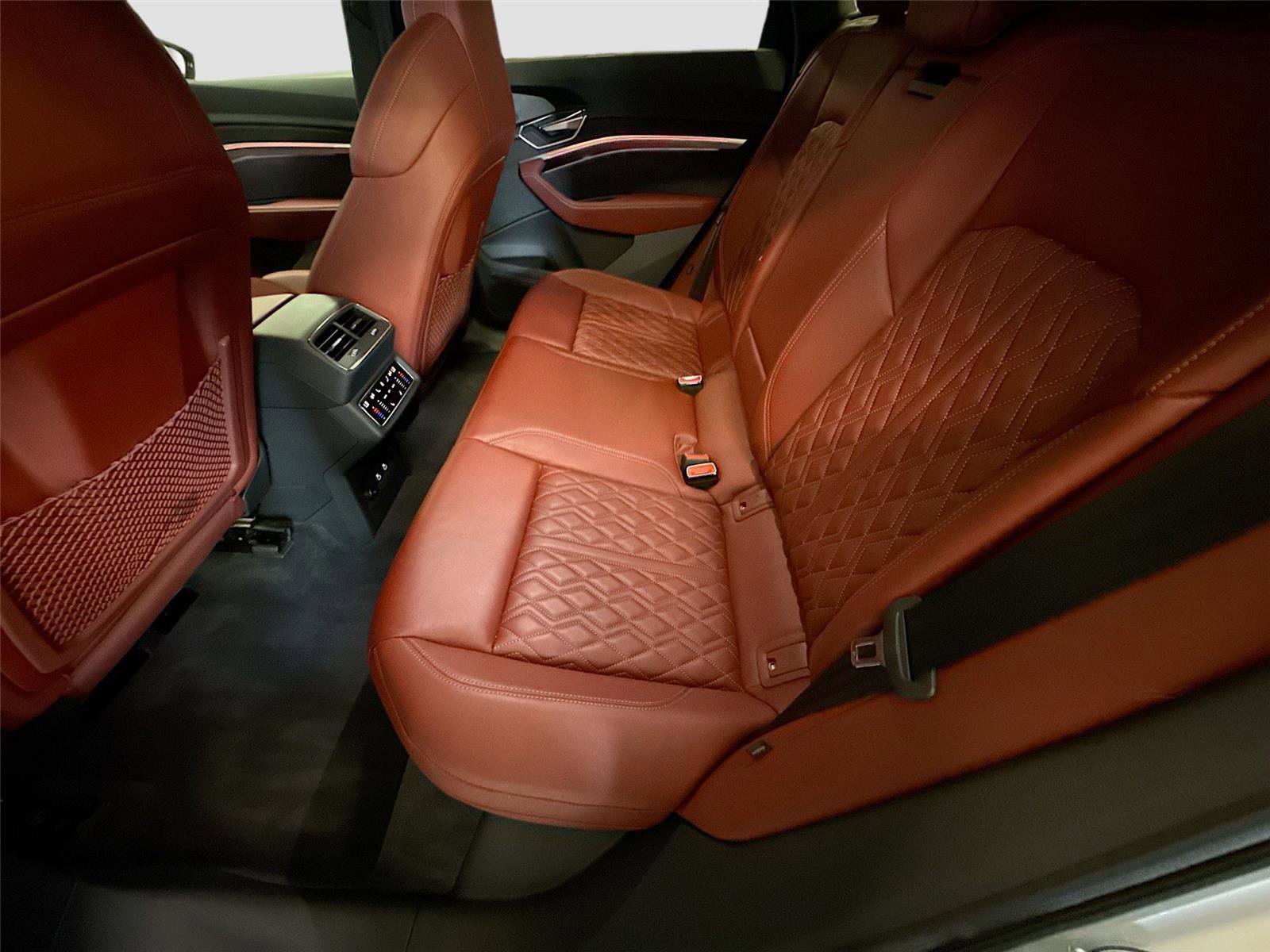 Used 2023 Audi e-tron S Prestige w/ Prestige Package AWD/4WD image 25