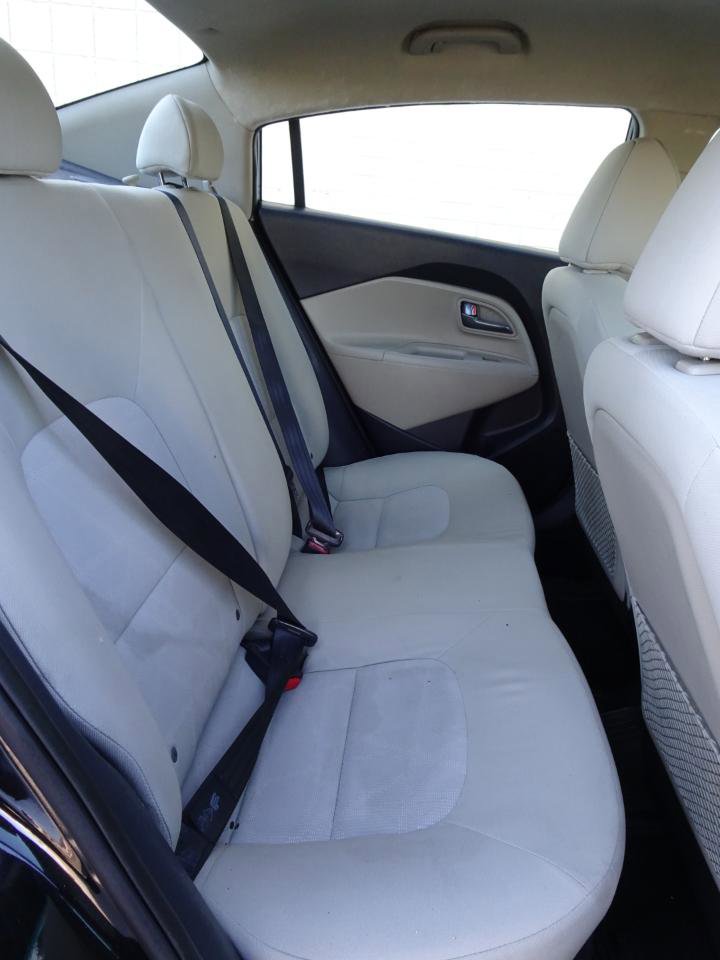 Used 2013 Kia Rio LX w/ PWR Pkg image 11